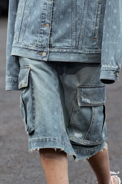 Look 65